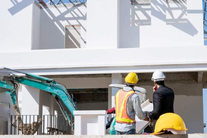 shutterstock 2114133542